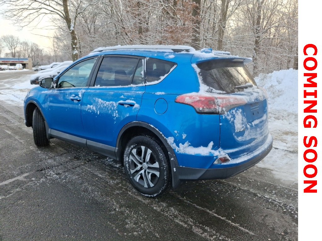 Used 2016 Toyota RAV4 LE image 6