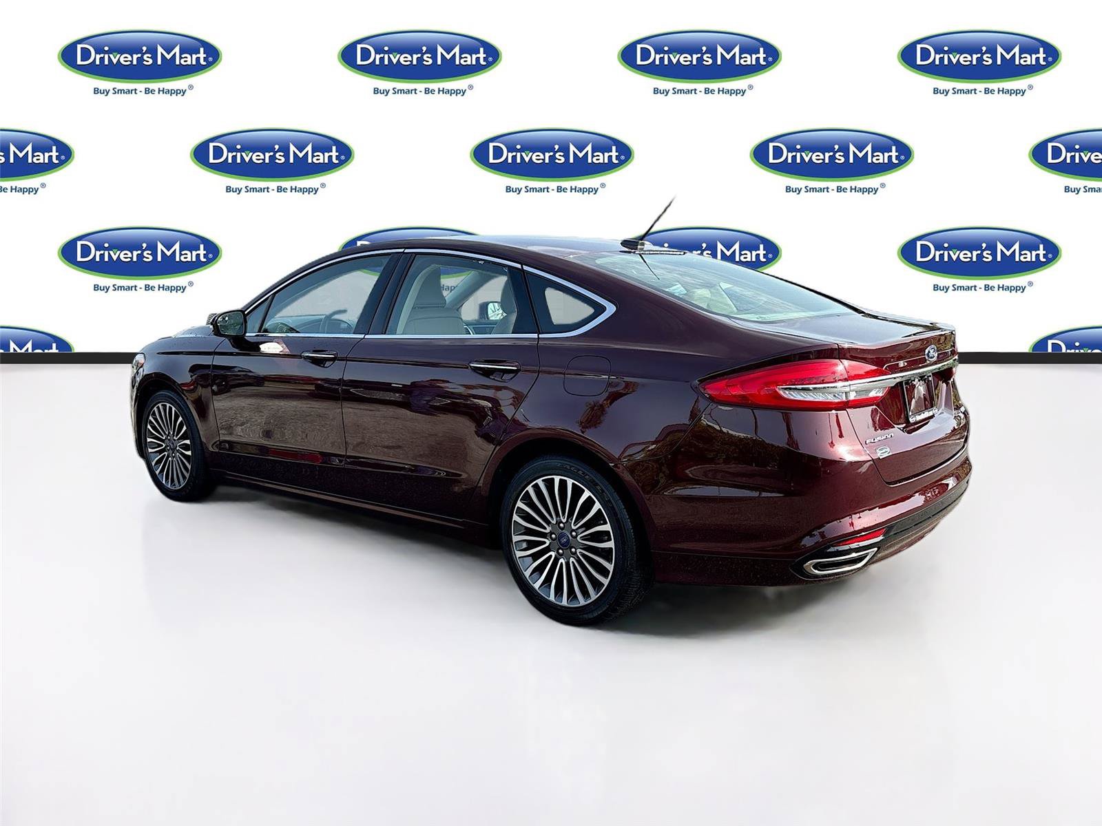 Used 2017 Ford Fusion SE FWD image 5