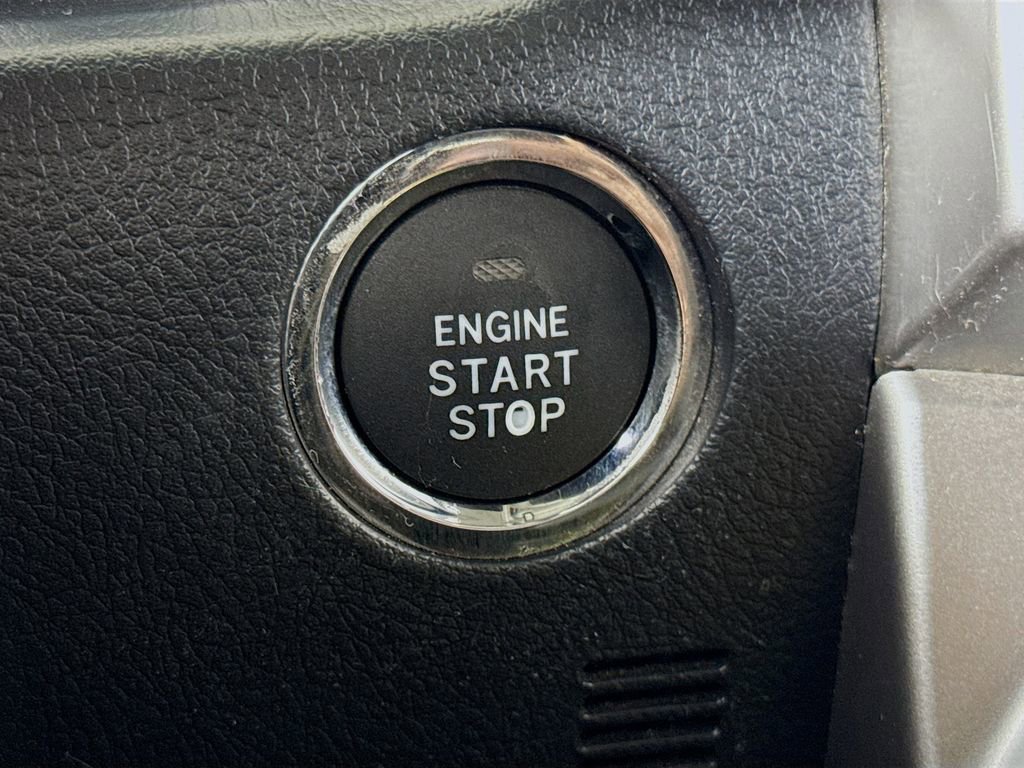 Used 2019 Toyota 4Runner Limited image 29