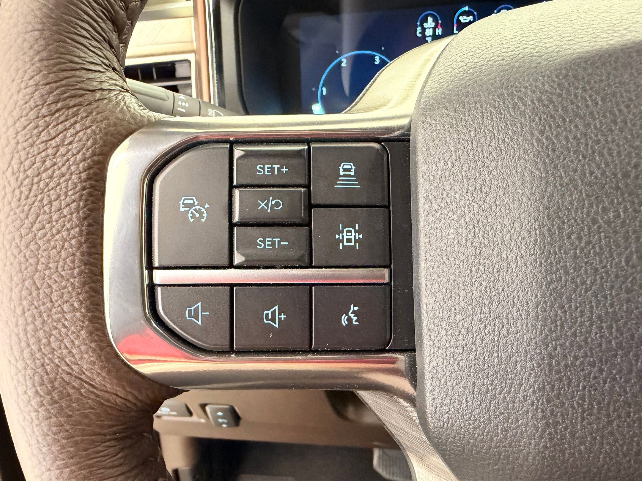 Used 2025 Ford F350 King Ranch image 17