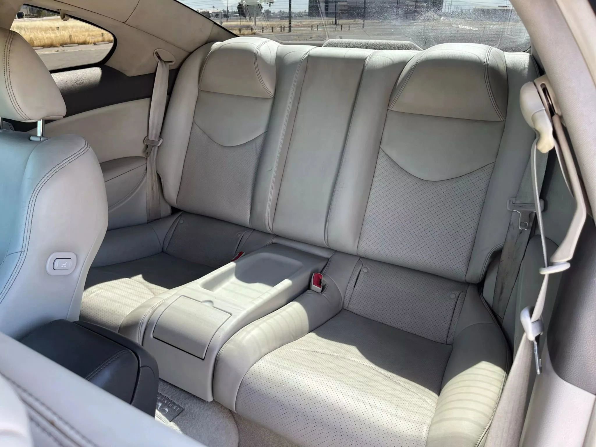 Used 2011 INFINITI G37 Journey w/ Premium Pkg image 19