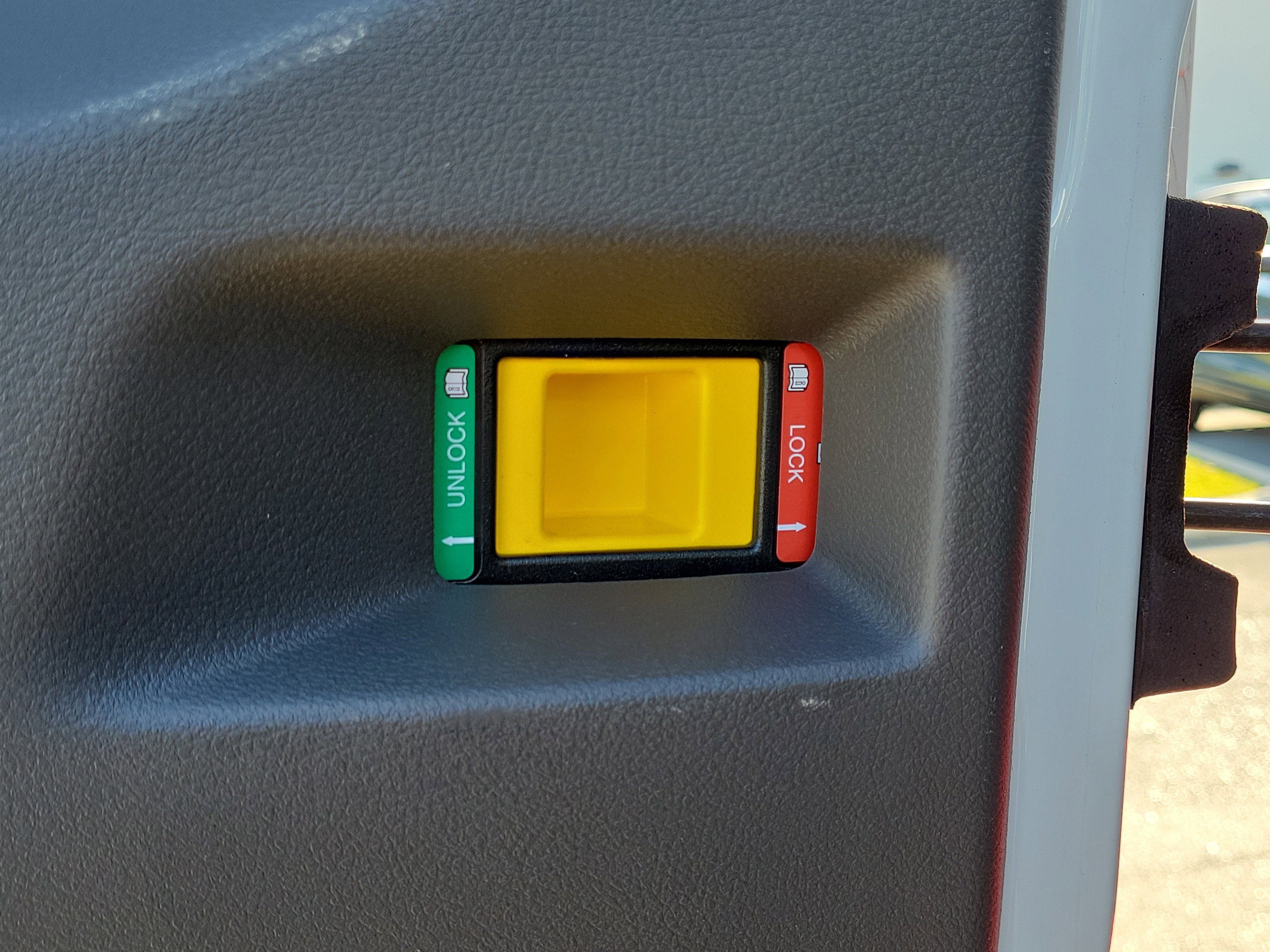 Used 2023 Ford Transit 350 XLT image 14