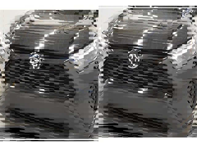 Used 2025 Toyota RAV4 LE image 16