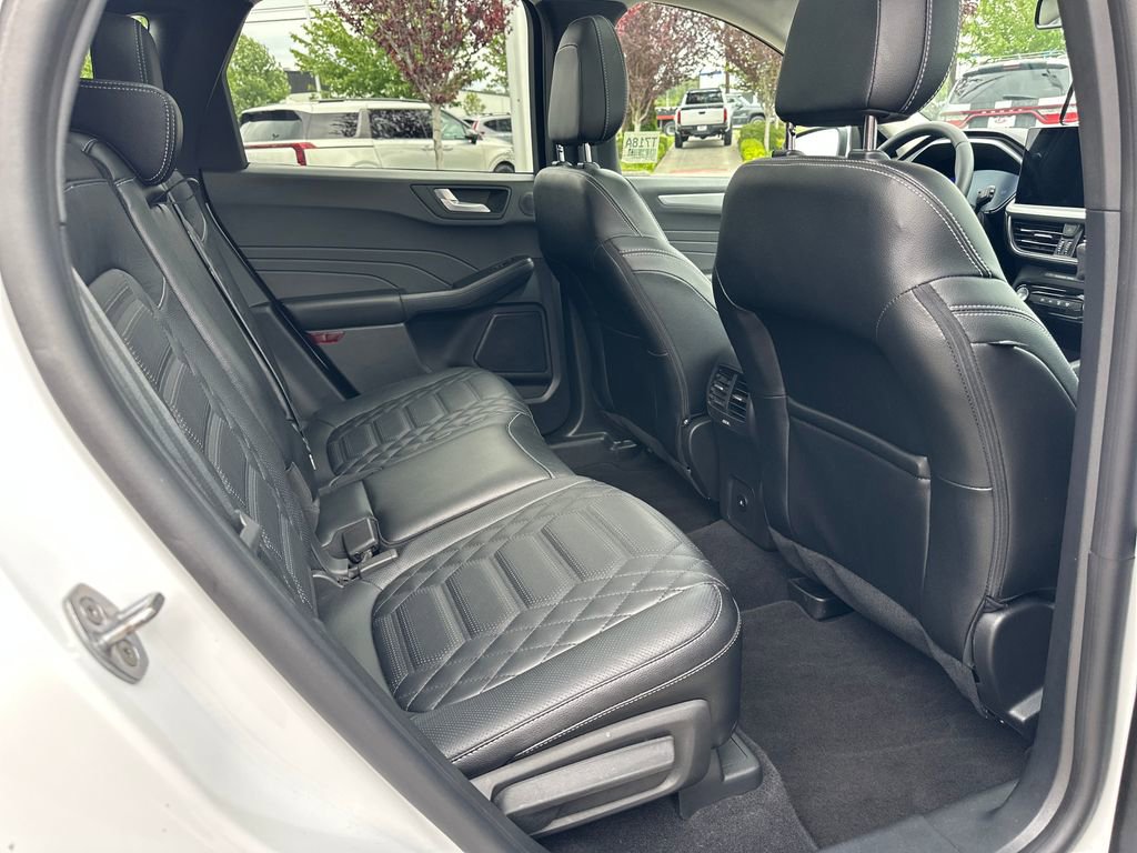 Used 2023 Ford Escape SE w/ PHEV Premium Package FWD image 15