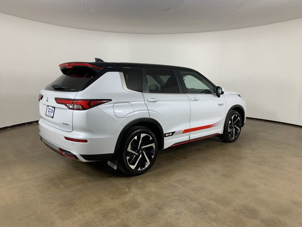 Used 2024 Mitsubishi Outlander Ralliart image 8