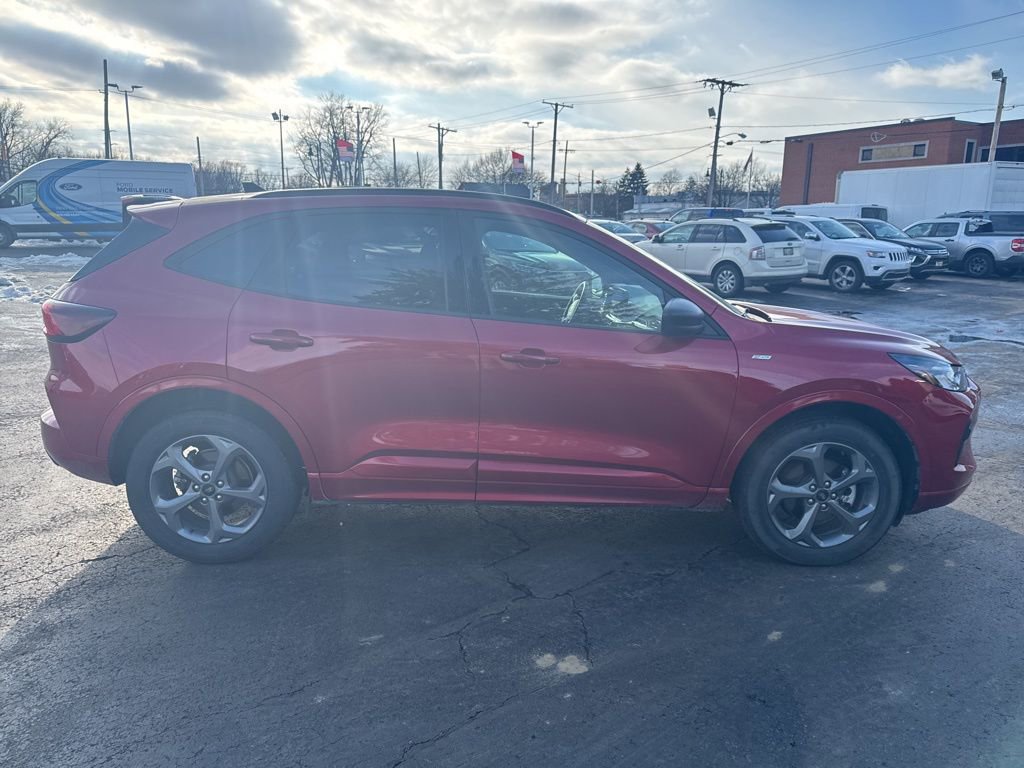 Certified 2023 Ford Escape ST-Line w/ Tech Pack #1 image 9