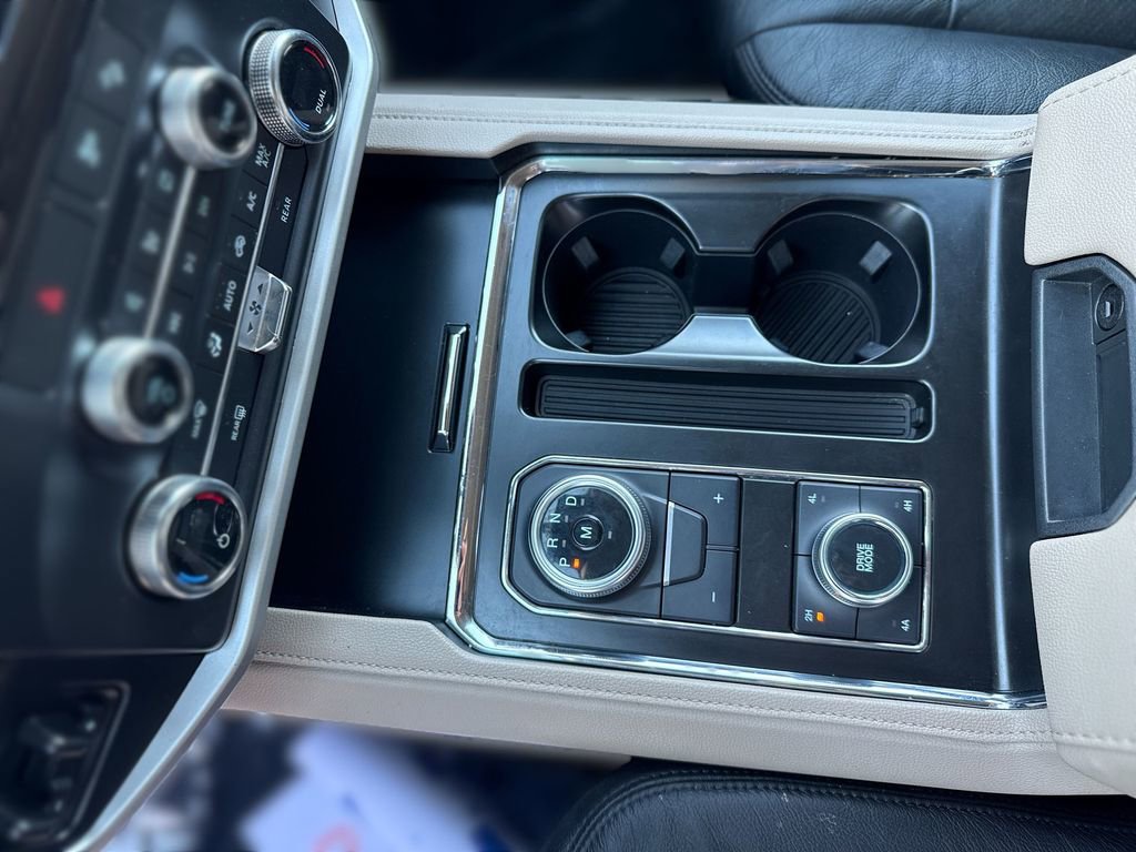 Used 2022 Ford Expedition XLT image 20