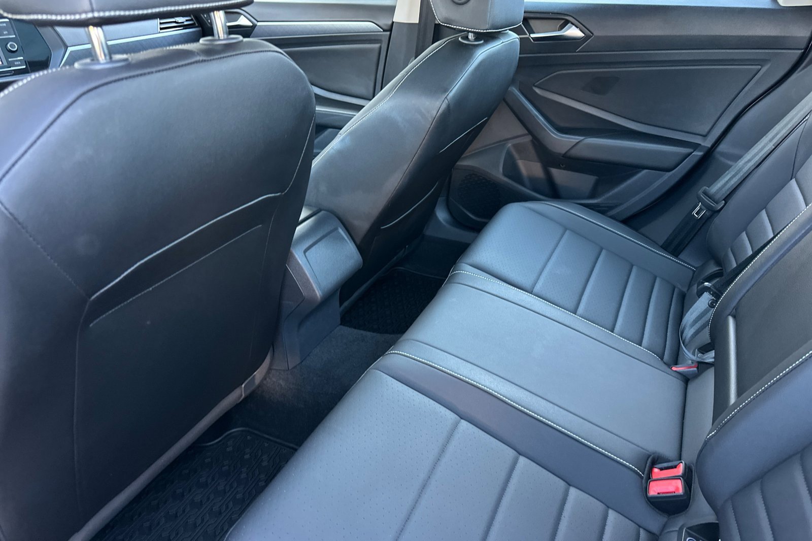 Certified 2024 Volkswagen Jetta SE image 12