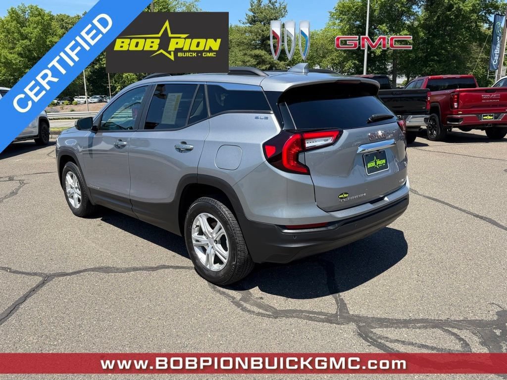 Certified 2023 GMC Terrain SLE w/ Driver Convenience Package AWD/4WD image 4