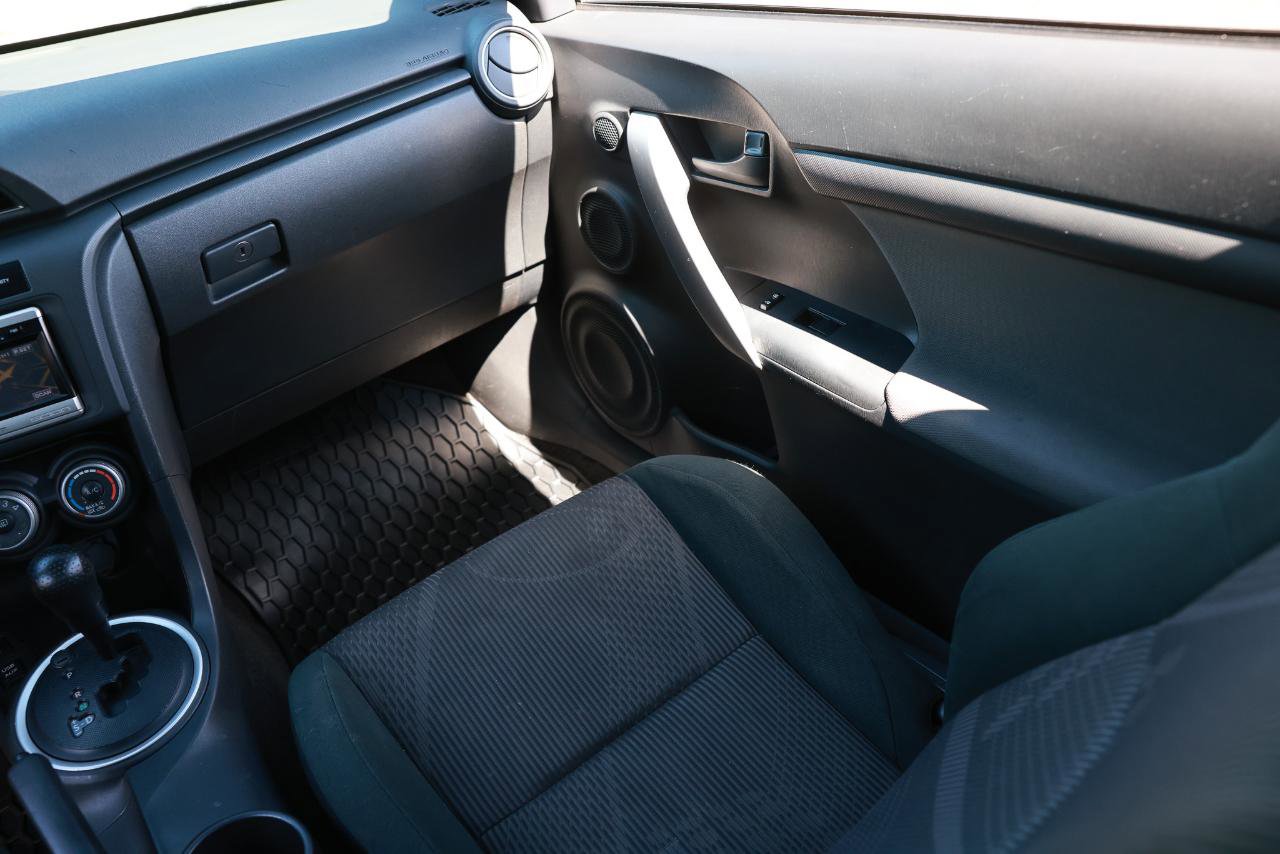 Used 2011 Scion tC FWD image 21