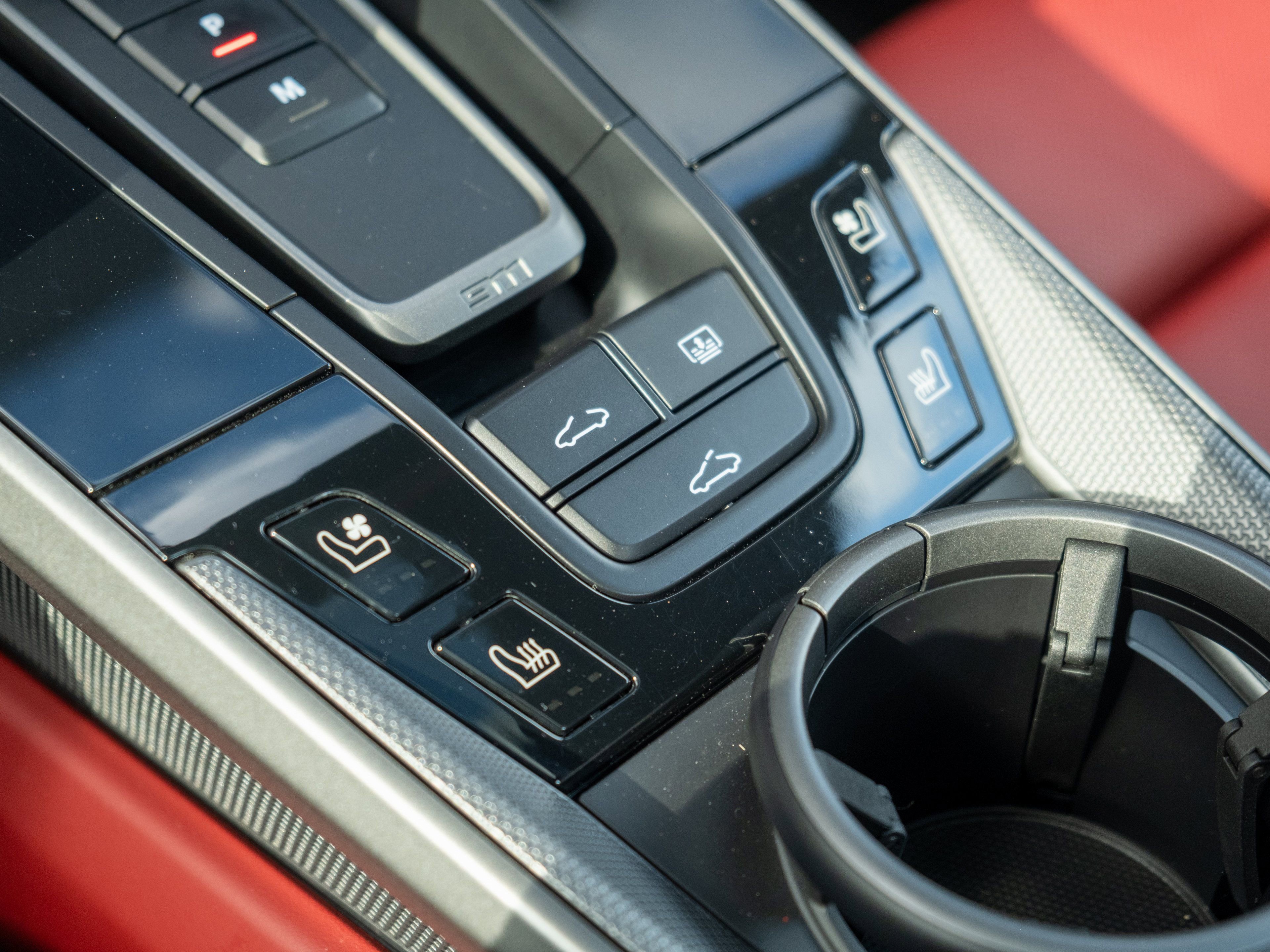 Certified 2020 Porsche 911 Carrera 4S image 25