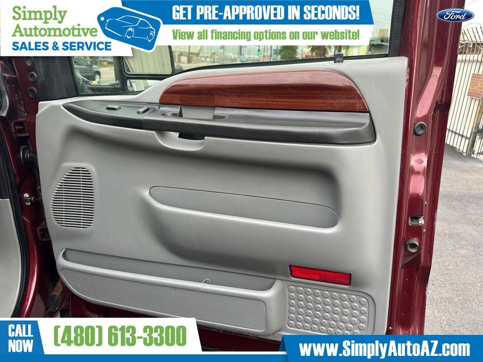 Used 2006 Ford F250 Lariat image 19