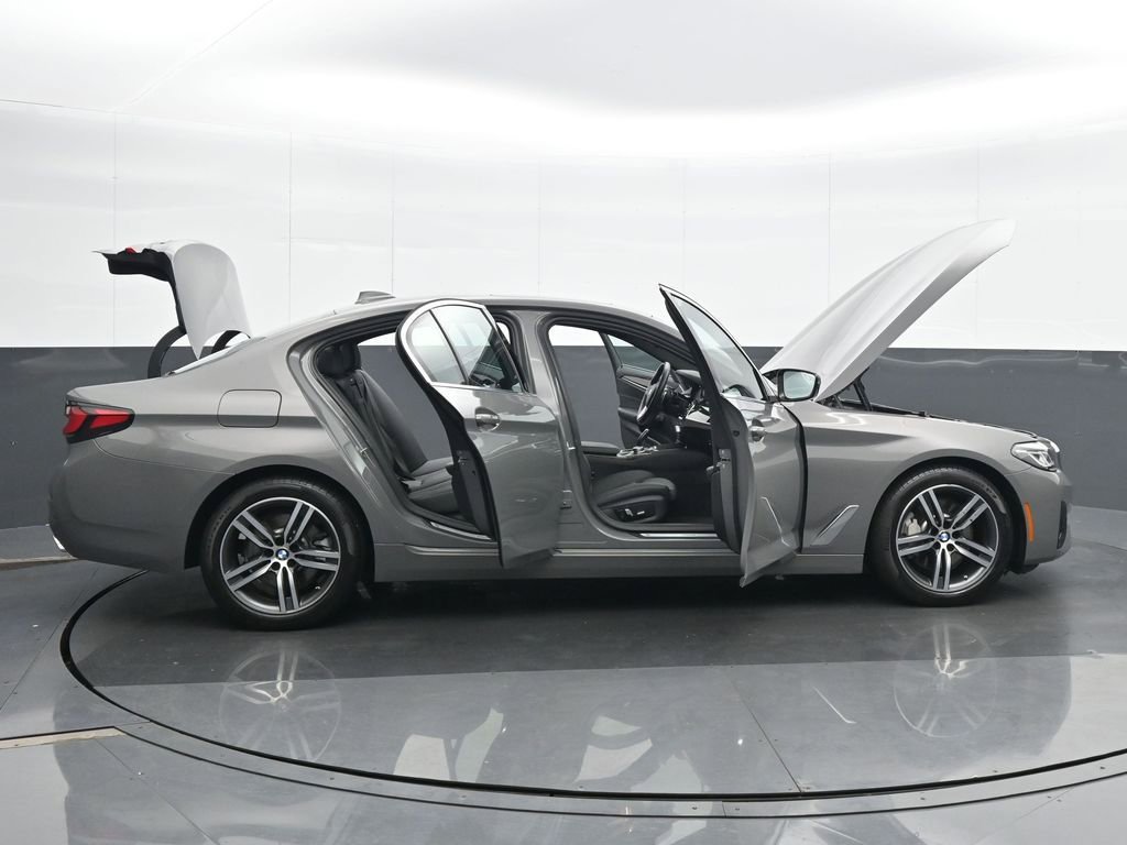 Used 2022 BMW 530i xDrive image 26