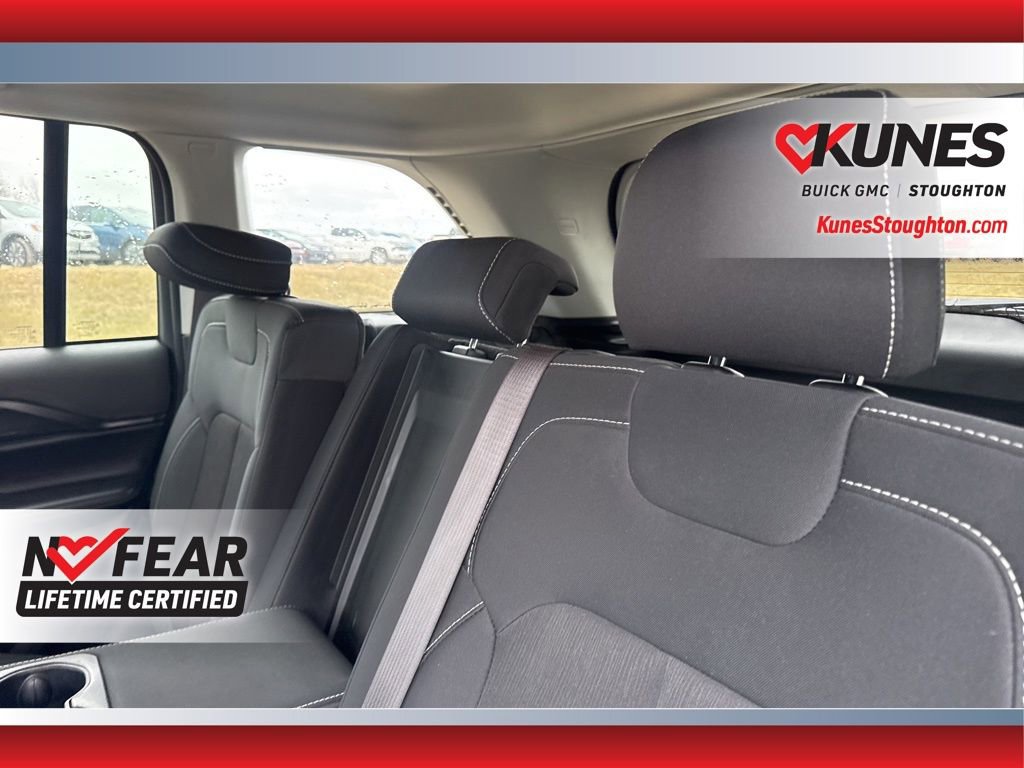 Used 2024 Jeep Grand Cherokee Laredo image 36