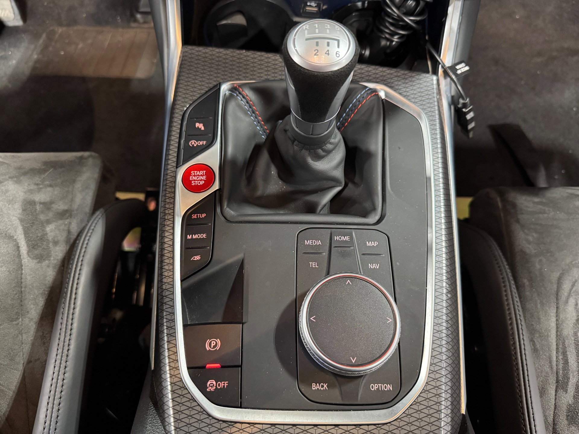 Used 2023 BMW M2 w/ Lighting Package image 54