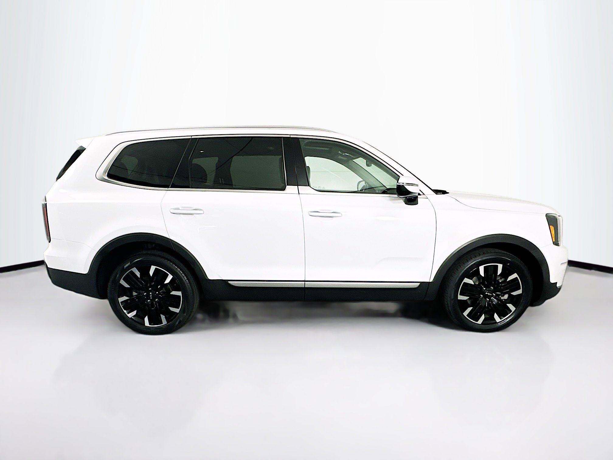 Used 2023 Kia Telluride SX FWD image 10