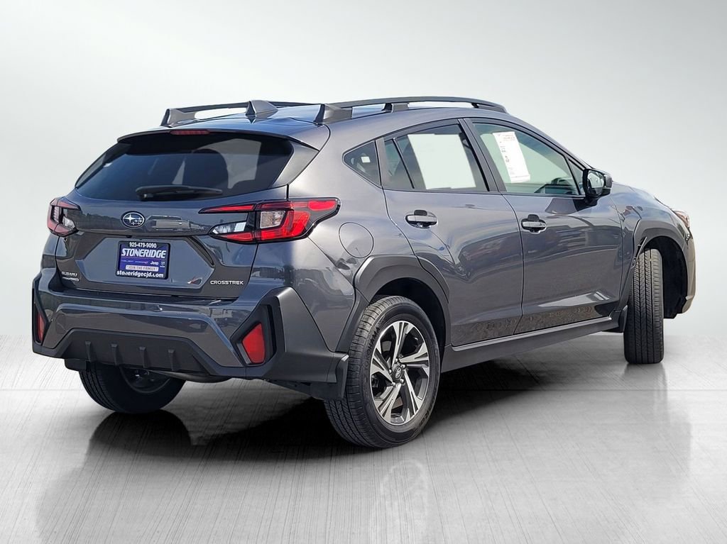 Used 2024 Subaru Crosstrek 2.0i Premium AWD/4WD image 5