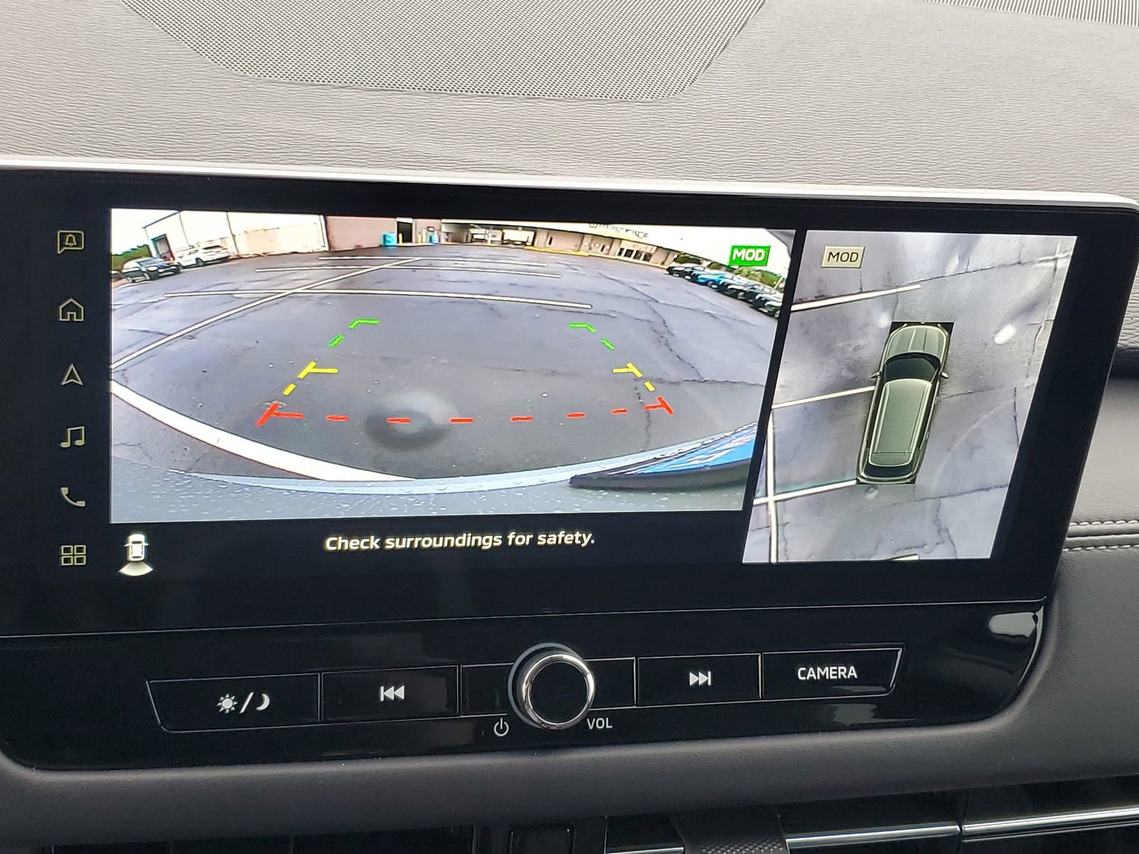 New 2025 Mitsubishi Outlander SE image 17