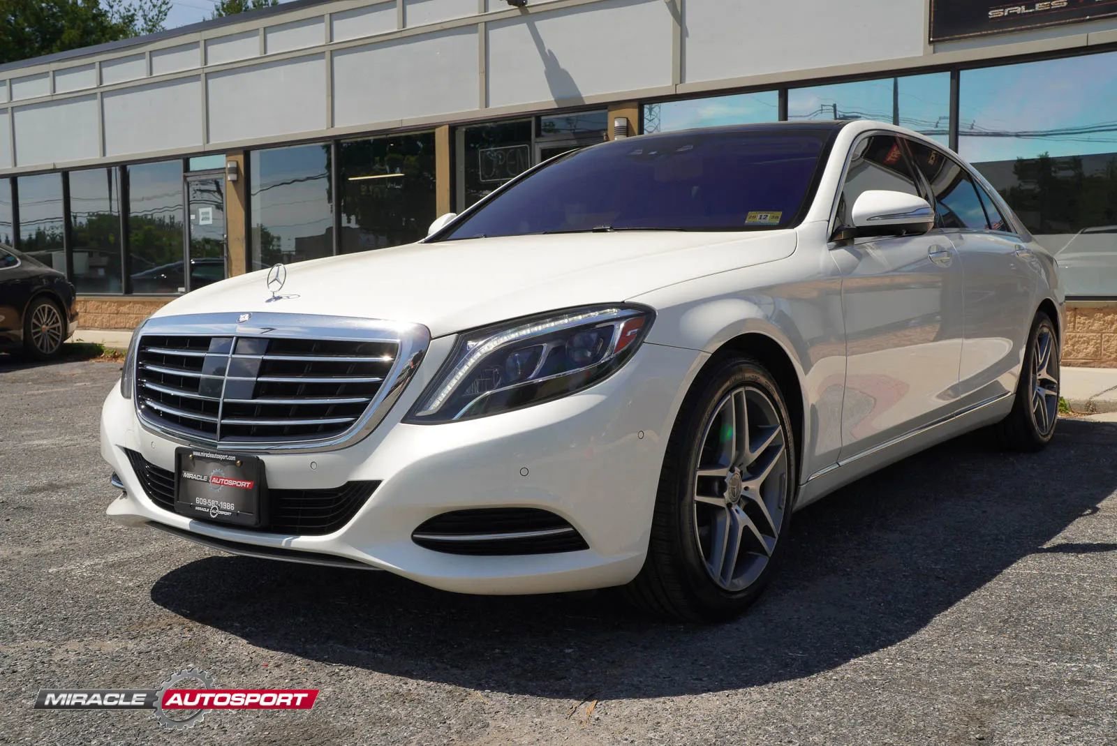 Used 2016 Mercedes-Benz S 550 4MATIC Sedan image 3