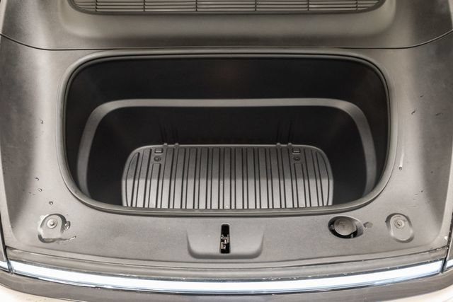 Used 2026 Tesla Model Y AWD image 3