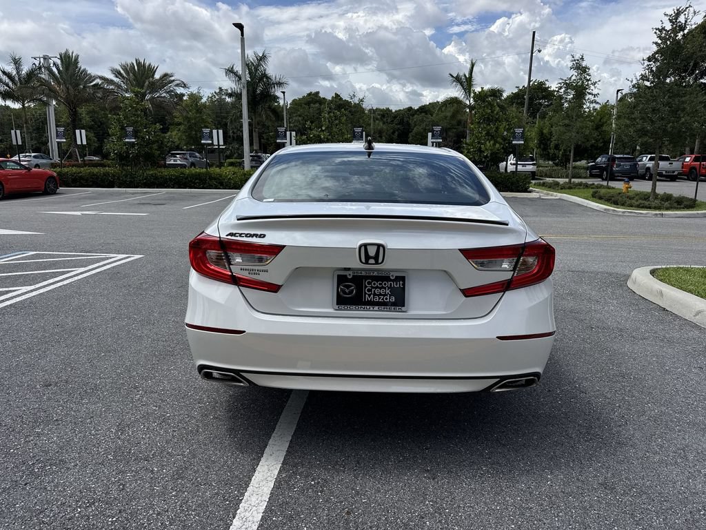 Used 2021 Honda Accord Sport image 2