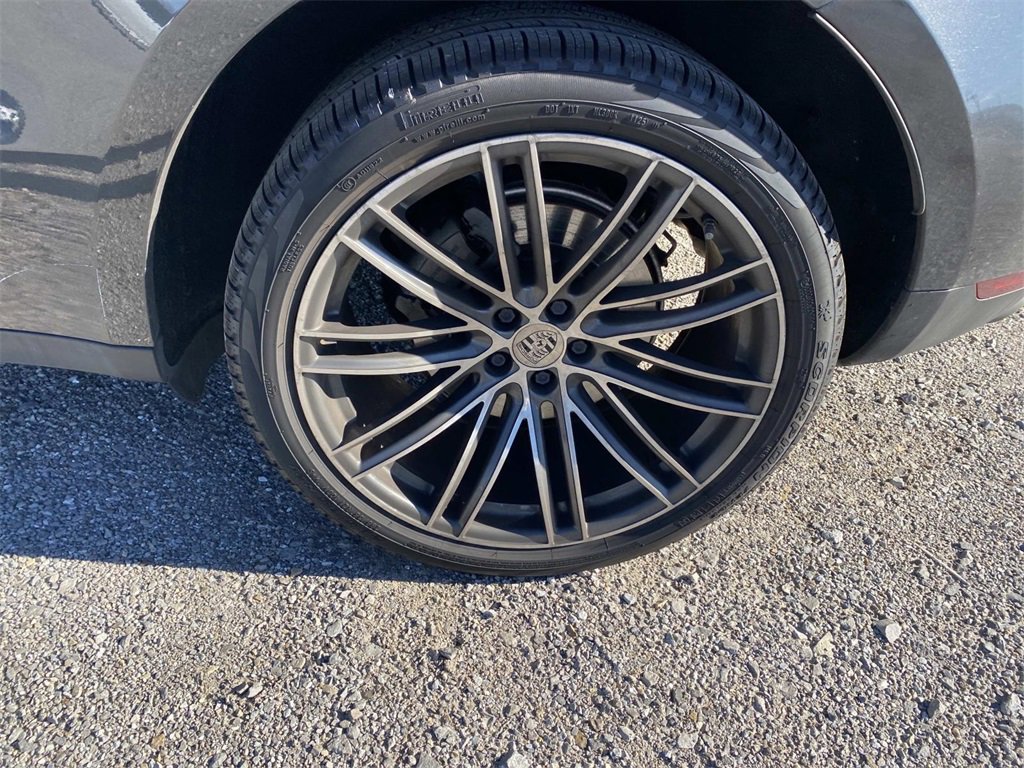 Used 2020 Porsche Macan S image 10