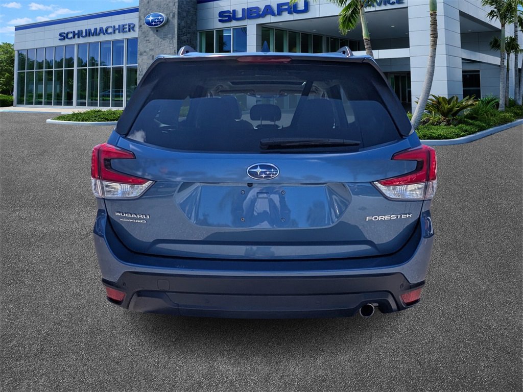 Certified 2022 Subaru Forester Limited image 6