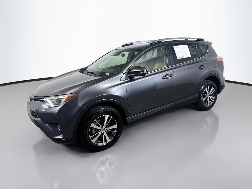 Certified 2017 Toyota RAV4 XLE FWD image 3