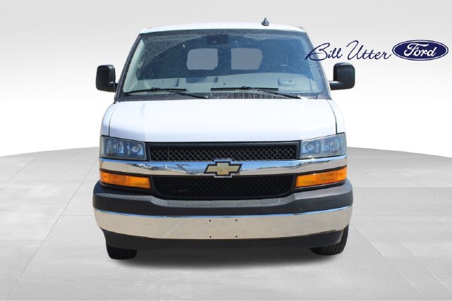 Used 2025 Chevrolet Express 3500 LT w/ LT Preferred Equipment Group RWD image 2