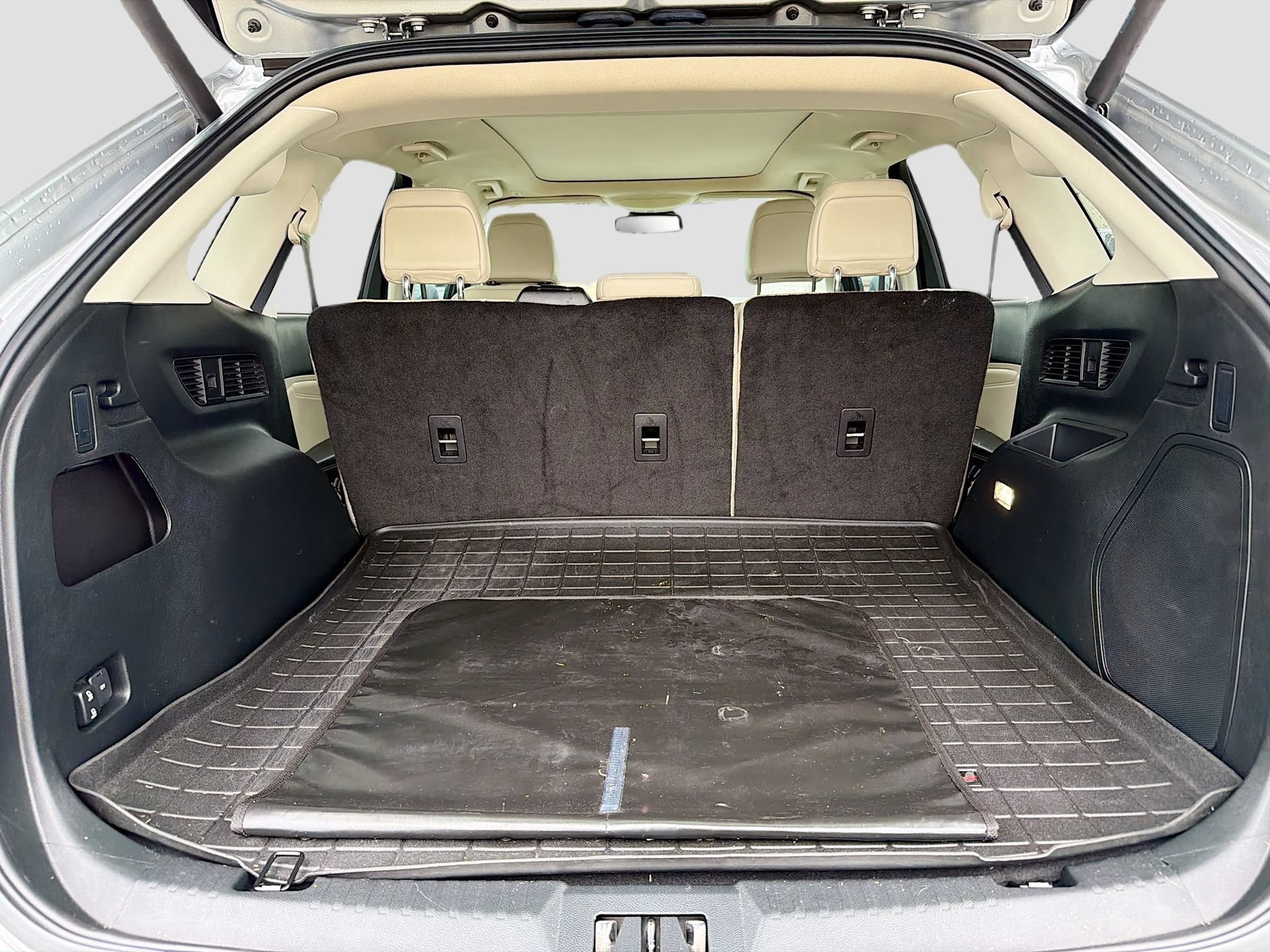 Certified 2023 Ford Edge Titanium AWD/4WD image 28
