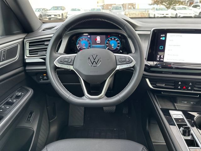 Used 2024 Volkswagen Atlas Cross Sport SE w/ Panoramic Sunroof Package AWD/4WD image 17