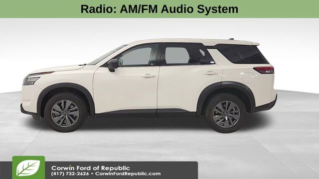Used 2024 Nissan Pathfinder S image 4