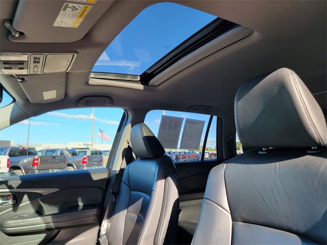 Used 2017 Honda Pilot EX-L image 4