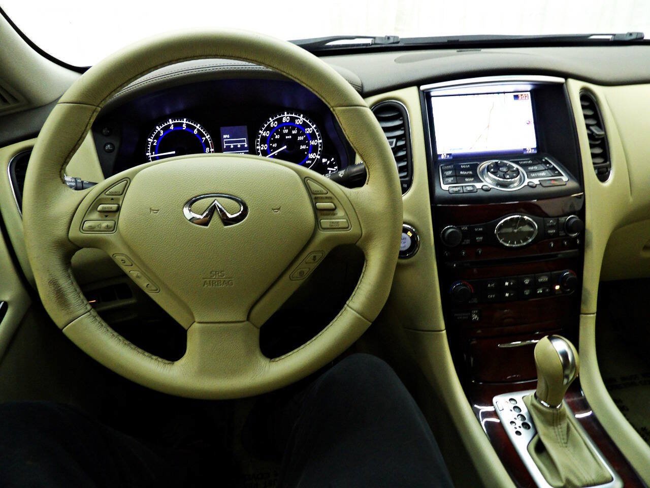 Used 2015 INFINITI QX50 Journey w/ Premium Package AWD/4WD image 18