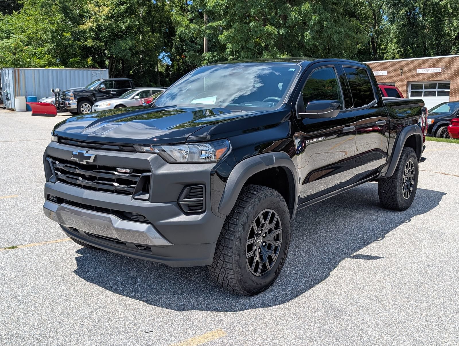 Used 2024 Chevrolet Colorado Trail Boss w/ Technology Package AWD/4WD image 7