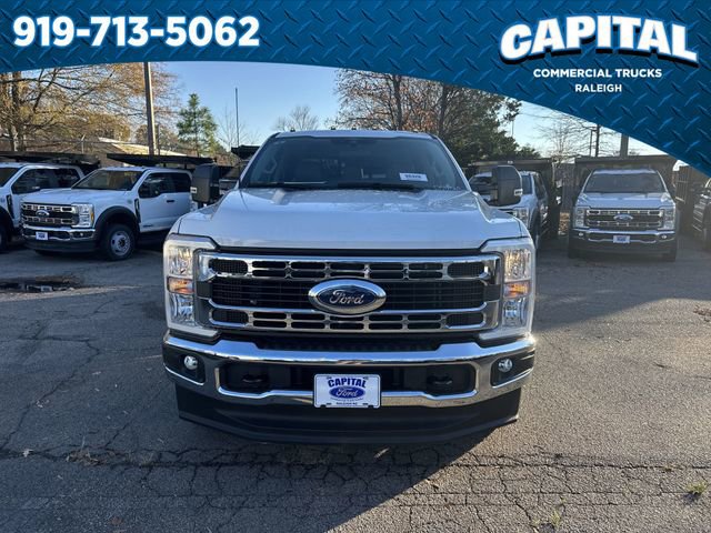 New 2026 Ford F350 XL w/ XL Chrome Package image 3