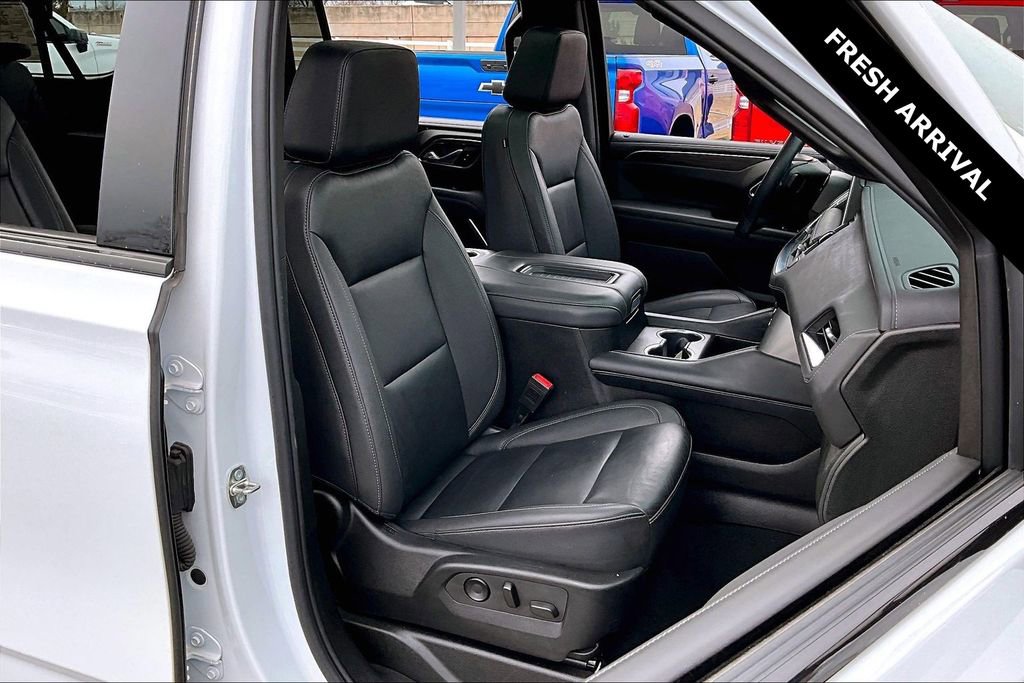 Used 2024 Chevrolet Suburban Z71 w/ Off-Road Capability Package image 29