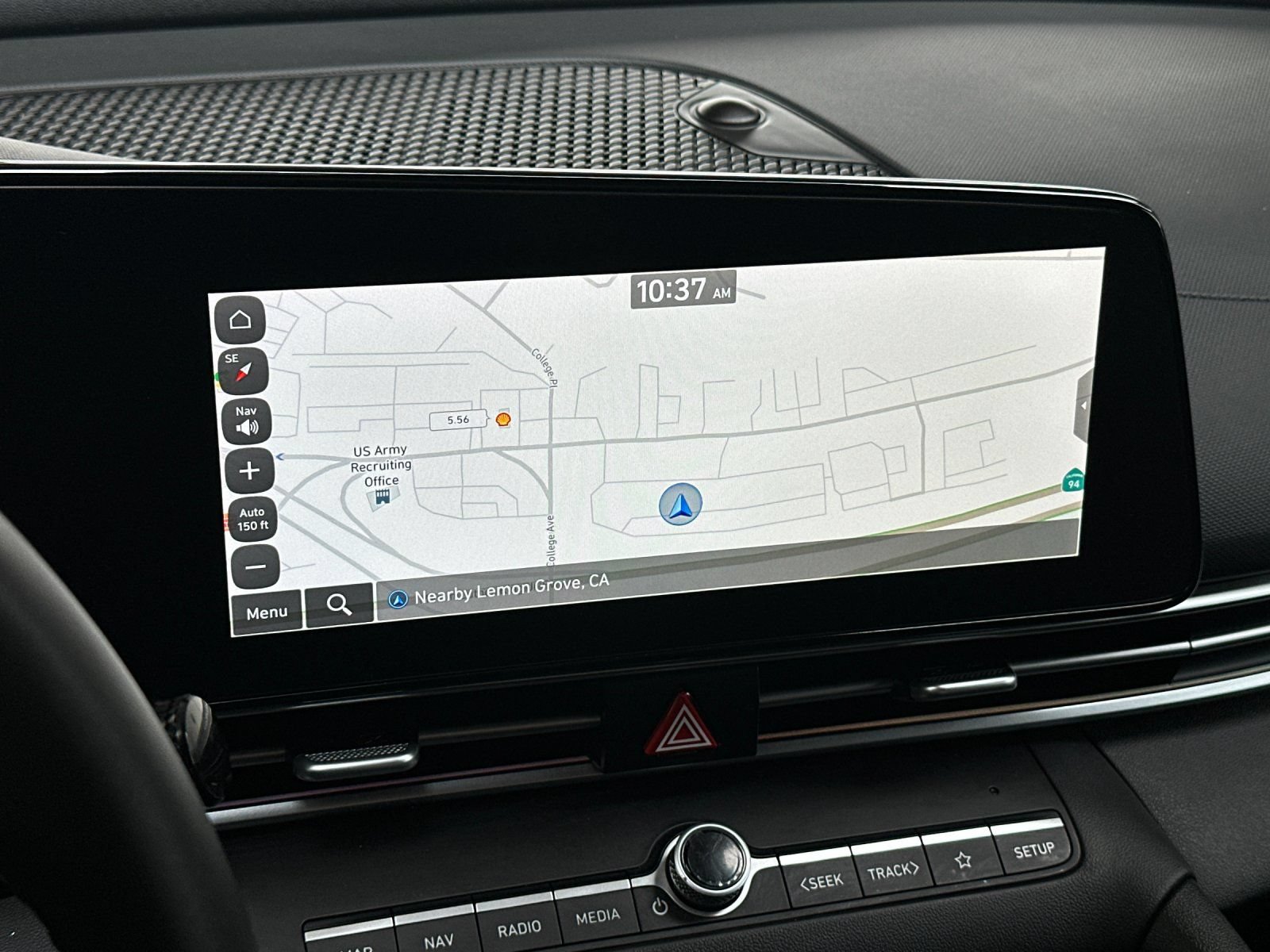 Used 2025 Hyundai Elantra Limited FWD image 17
