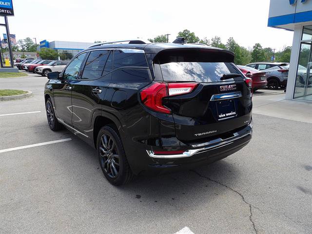 Certified 2023 GMC Terrain Denali w/ Black Diamond Edition AWD/4WD image 3