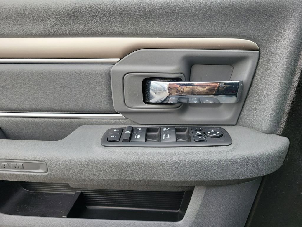 Used 2019 RAM 1500 Classic Warlock w/ Electronics Group image 18