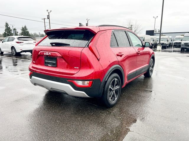 Certified 2024 Kia Niro EX image 7