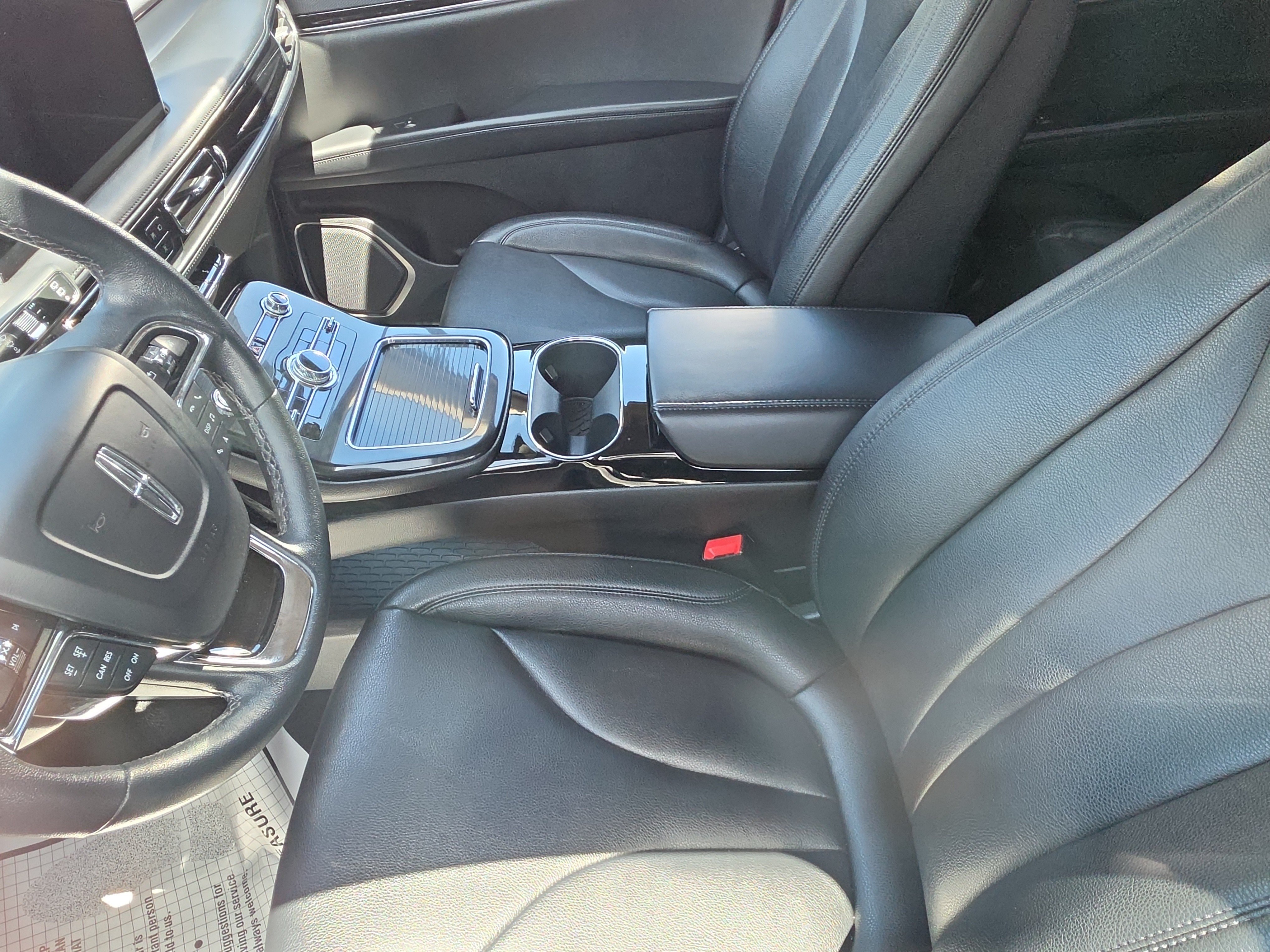 Used 2022 Lincoln Nautilus FWD image 14