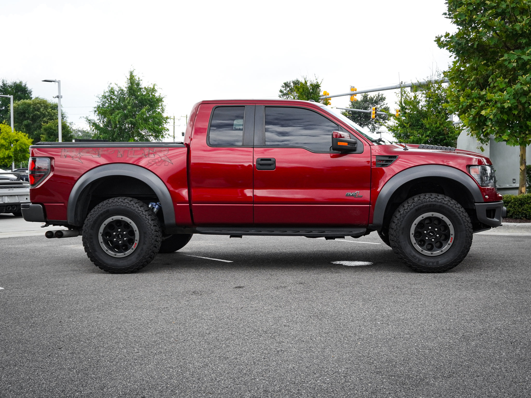Used 2014 Ford F150 Raptor w/ Equipment Group 801A Luxury AWD/4WD image 11