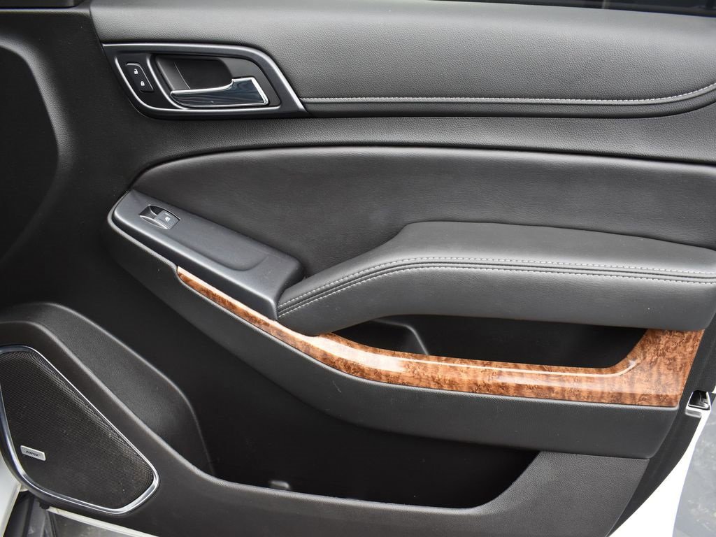Used 2019 Chevrolet Suburban Premier image 39