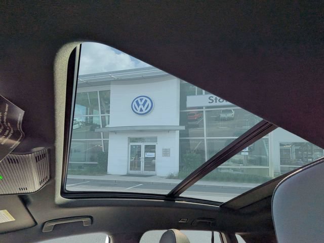 New 2026 Volkswagen Tiguan SE R-Line FWD image 22
