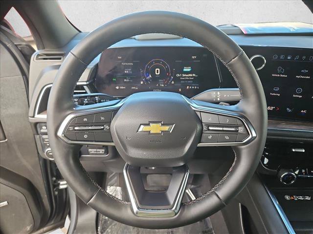 Used 2026 Chevrolet Suburban LT w/ Comfort Package AWD/4WD image 14