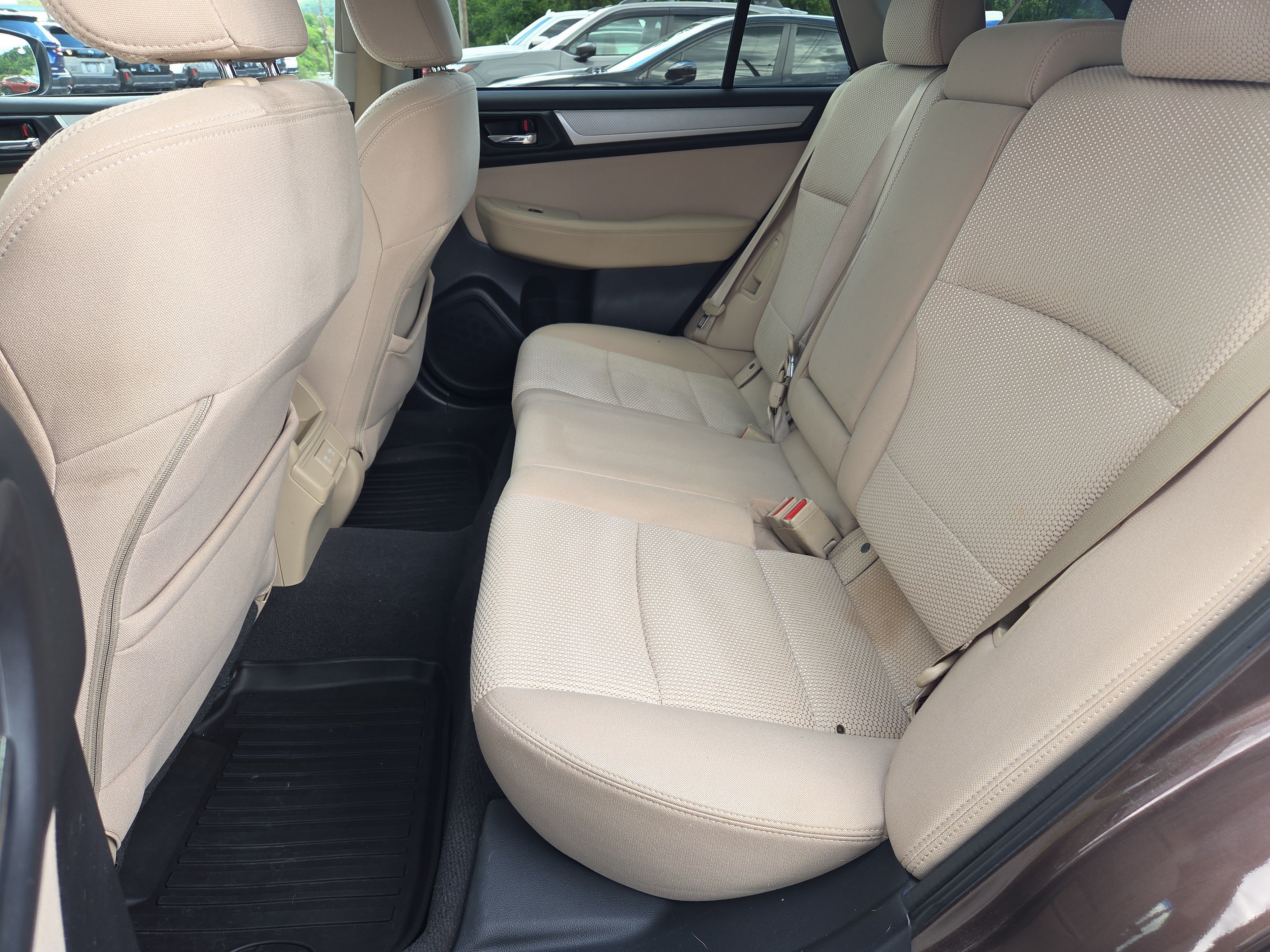 Used 2019 Subaru Outback 2.5i Premium w/ Popular Package #2 AWD/4WD image 13