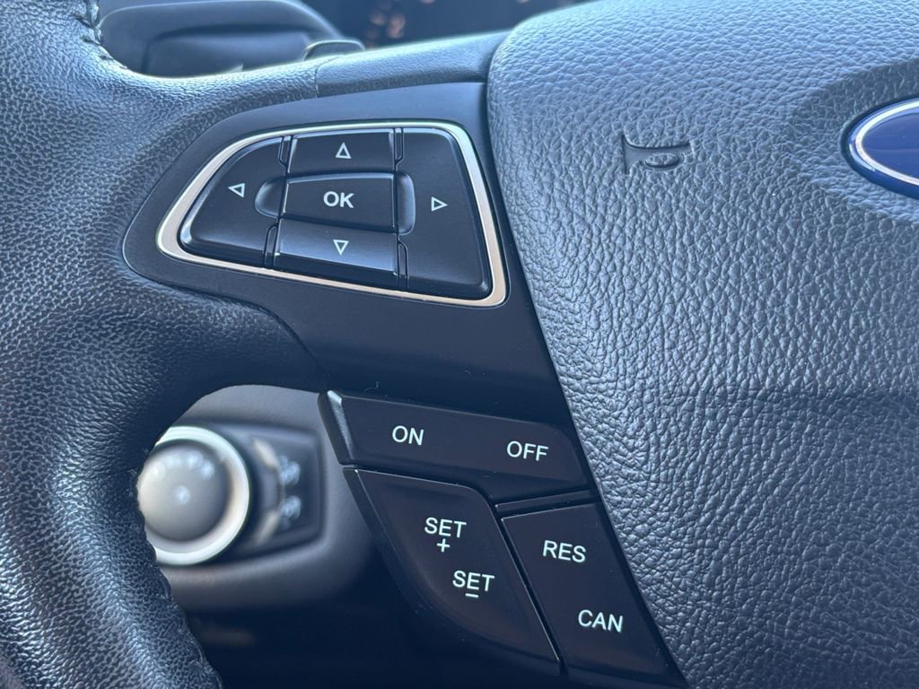 Used 2017 Ford Escape Titanium image 18