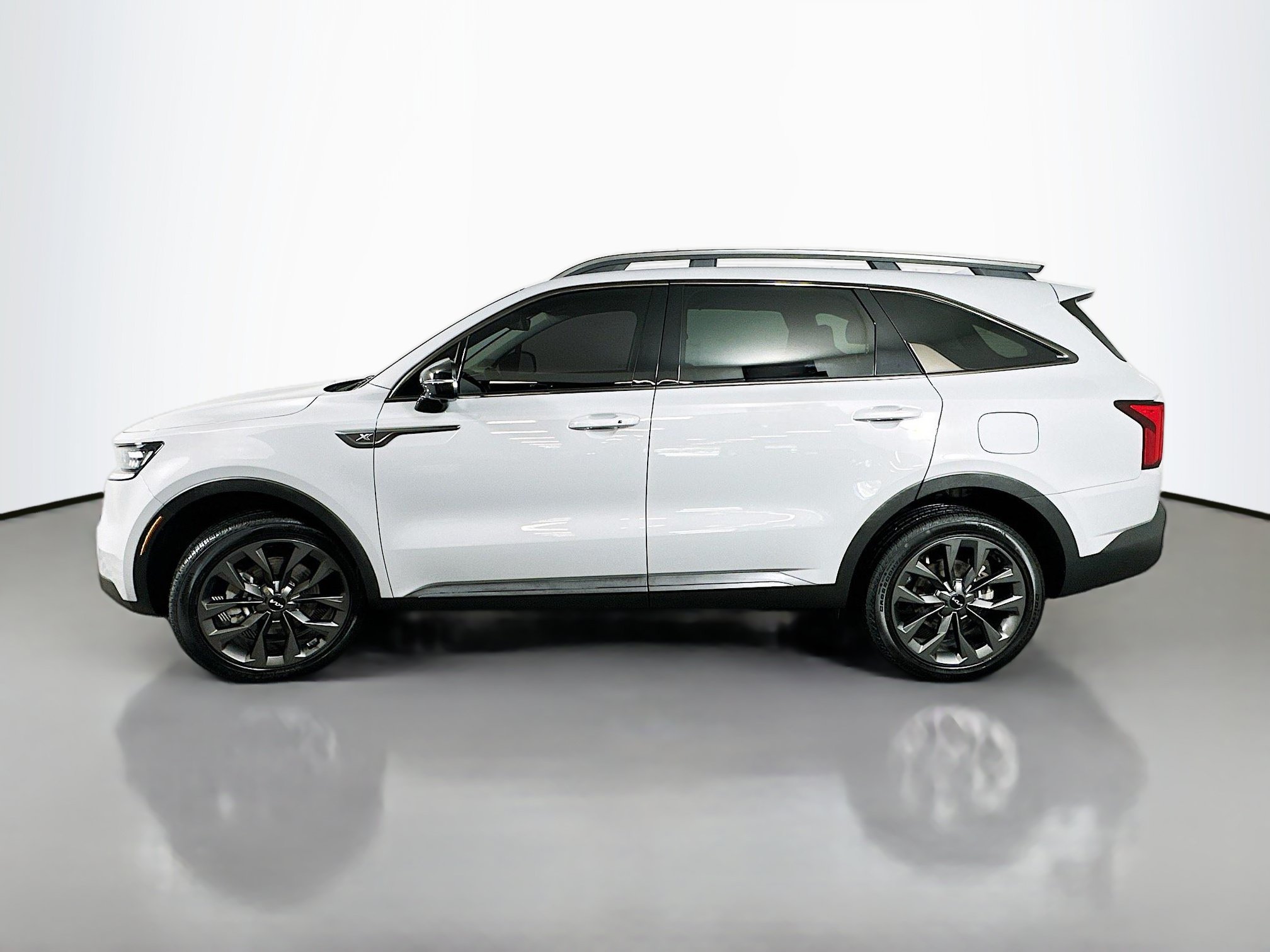 Used 2023 Kia Sorento SX AWD/4WD image 4