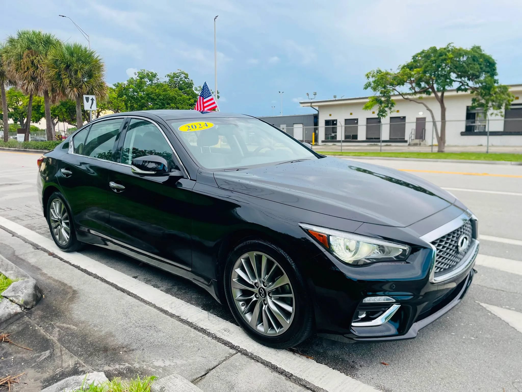 Used 2024 INFINITI Q50 Luxe w/ Cargo Package AWD/4WD image 7